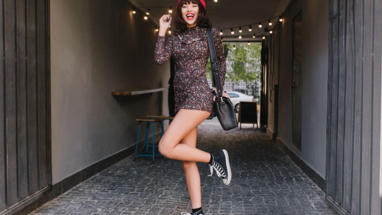 Tenue pour boîte de nuit avec baskets